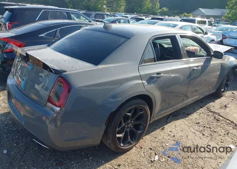2019 Chrysler 300 300S из США, поврежденный, VIN 2C3CCABG0KH559734